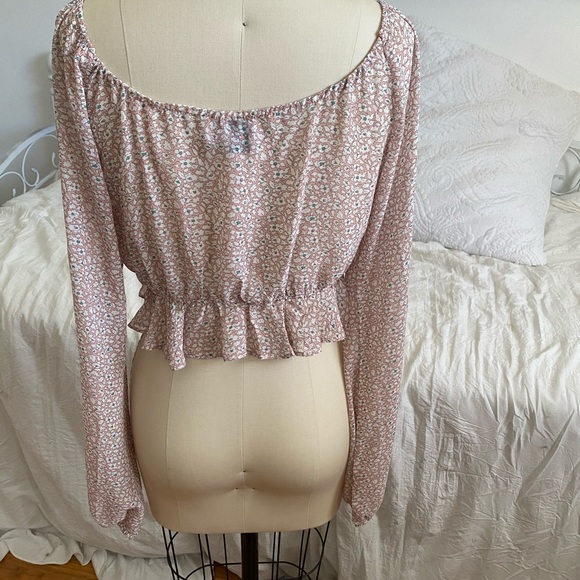 Princess Polly crop tie blouse - Picture 2 of 2